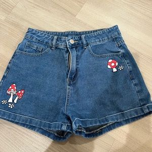 Indie core mushroom shorts